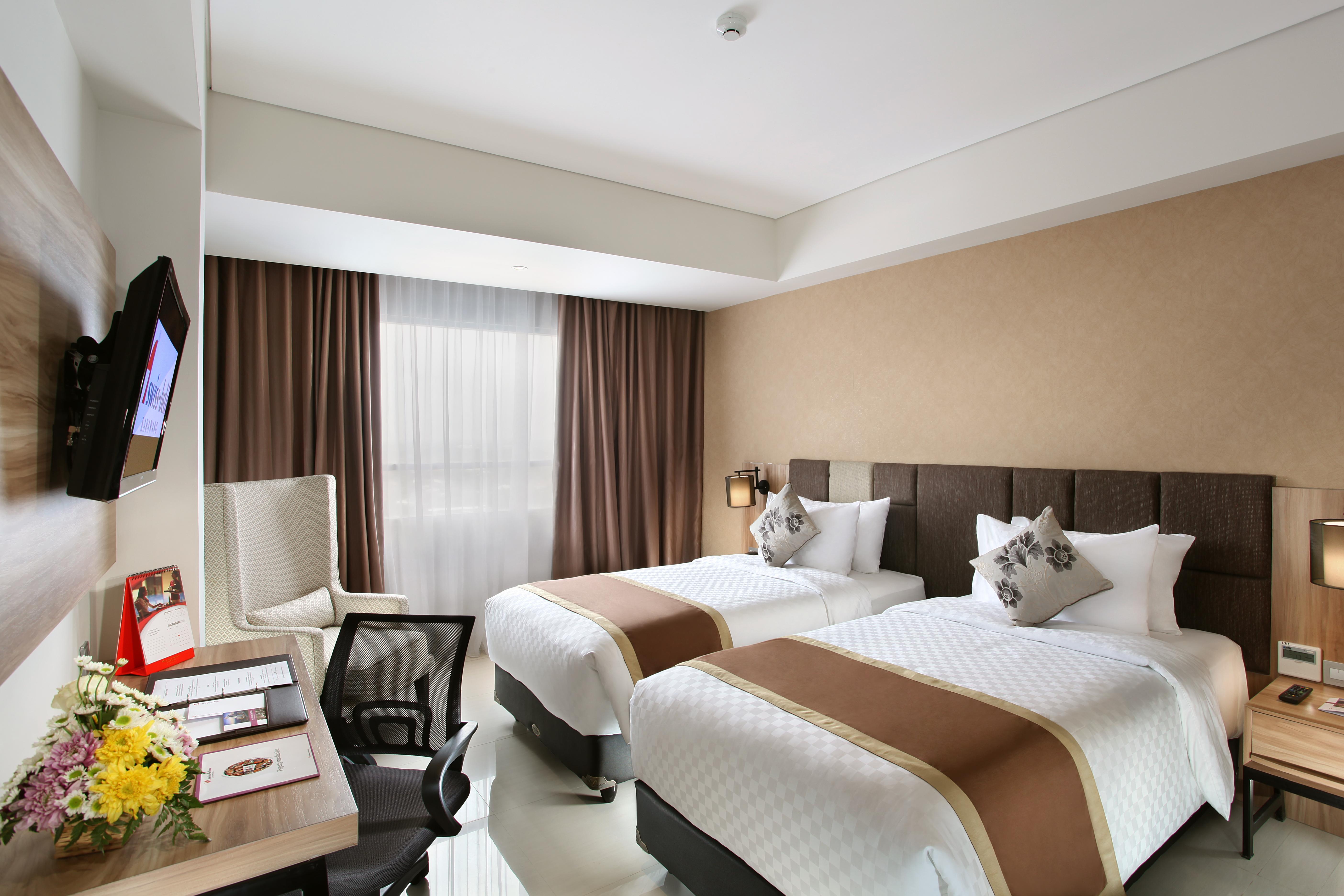 Swiss-Belinn Karawang Exterior foto