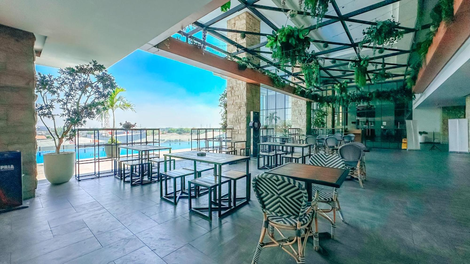 Swiss-Belinn Karawang Exterior foto