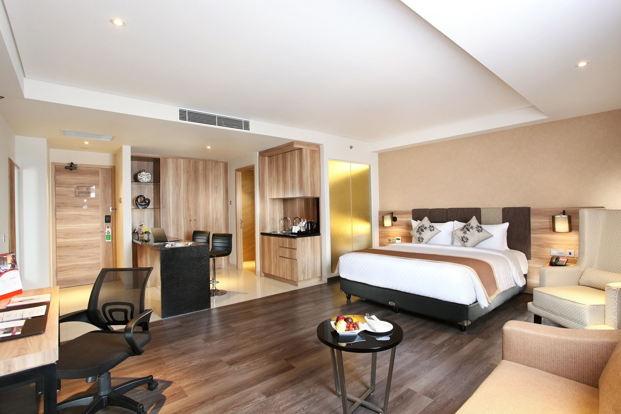 Swiss-Belinn Karawang Exterior foto